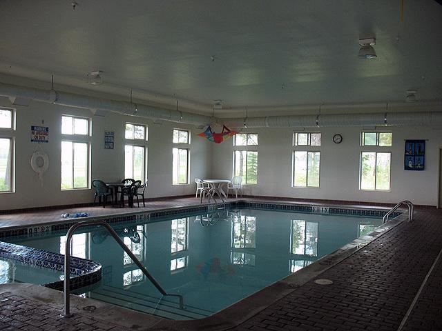 Pellston Lodge Bagian luar foto